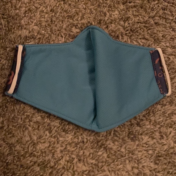 Mask for Women & Men - Picture 13 of 13